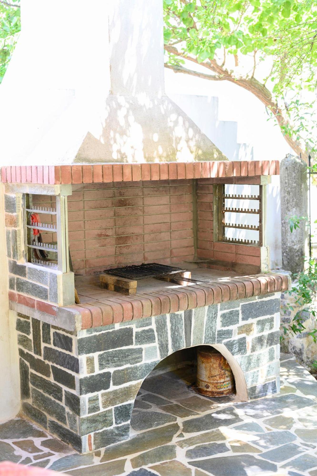 Small Villa Gerani Agios Vlasios  Экстерьер фото